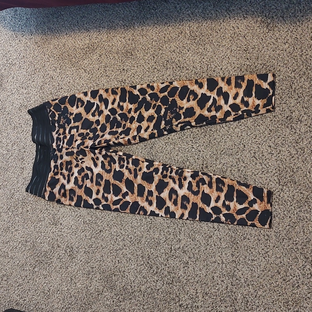 Leopard Print High-Waist Leggings - Brown/Black